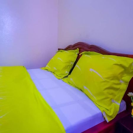 Appartements Neuf De Haut Standing Dm & Ng A Bafoussam Exterior foto