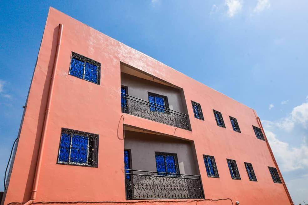 Appartements Neuf De Haut Standing Dm & Ng A Bafoussam Exterior foto